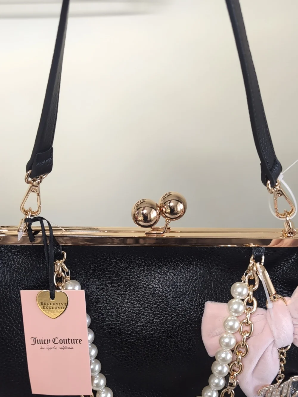 Viral 🎥 Juicy Couture Chic Y2K Large Kiss Lock Frame Clutch, Licorice + Pink 🩷 - Picture 5 of 16